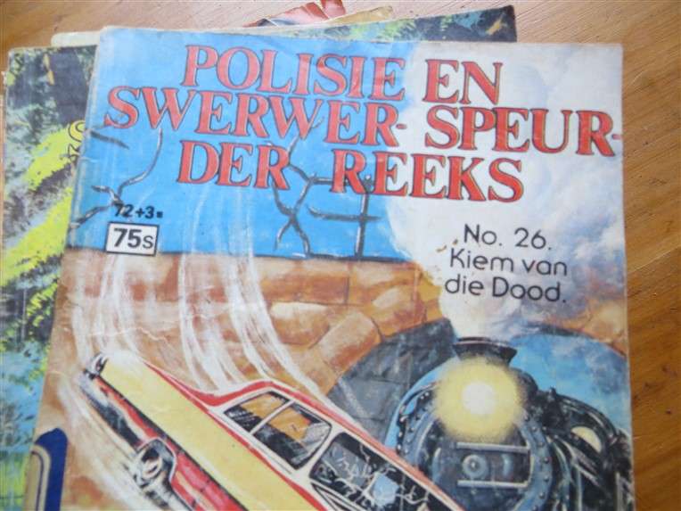 13 x Polisie & Swerwer Speurder Reeks Softcover Books