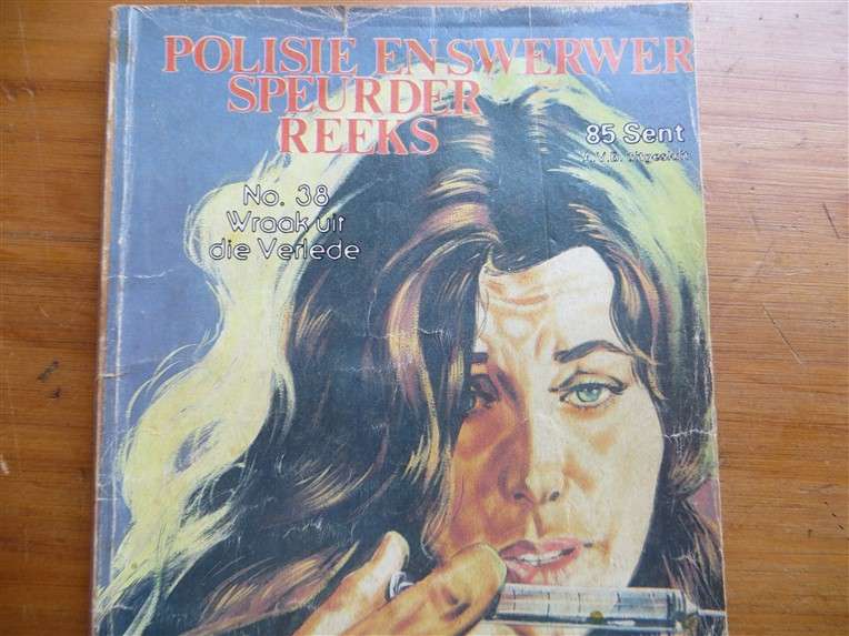 13 x Polisie & Swerwer Speurder Reeks Softcover Books