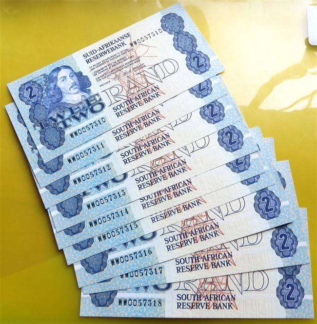 9 x Stals Replacement R2 Notes - WW In Sequence - Condition