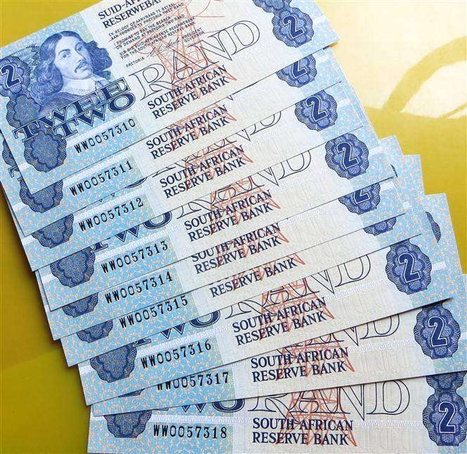 9 x Stals Replacement R2 Notes - WW In Sequence - Condition