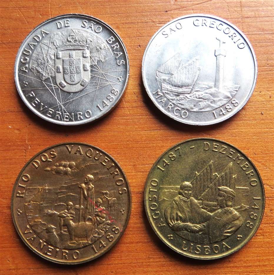 Dias 4 x Medallion Set - All for 1 Bid