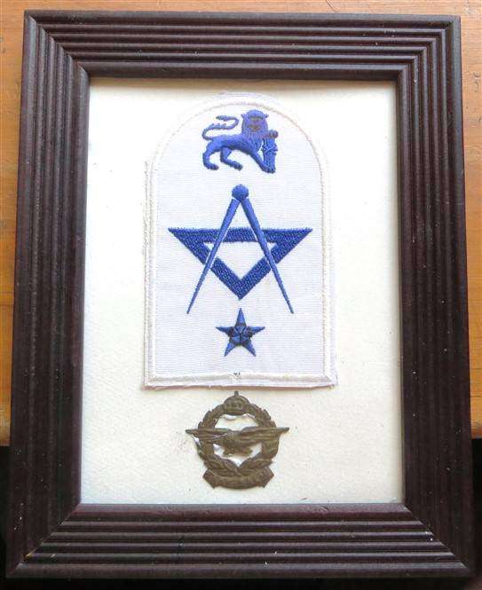 SA Navy & SAAF Badges in a Frame
