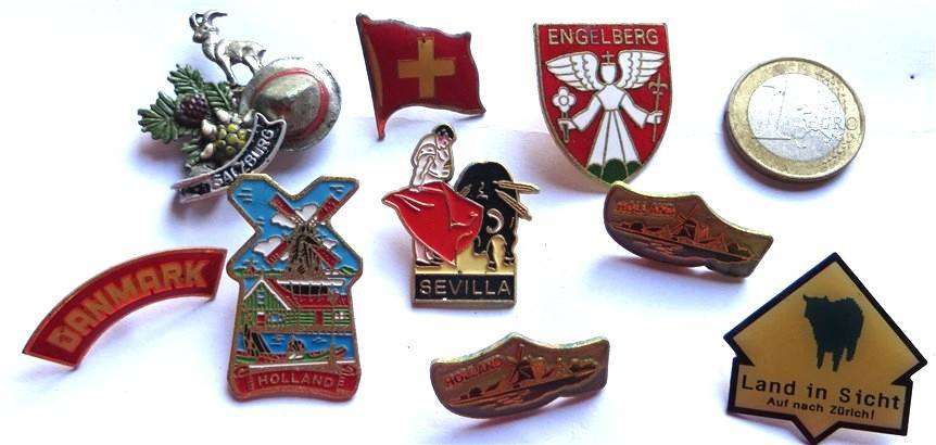 9 x Vintage European Theme Badges + 1 Euro Coin