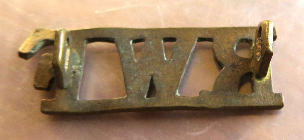 RWF (Royal Welch Fusiliers) Brass Army metal shoulder title