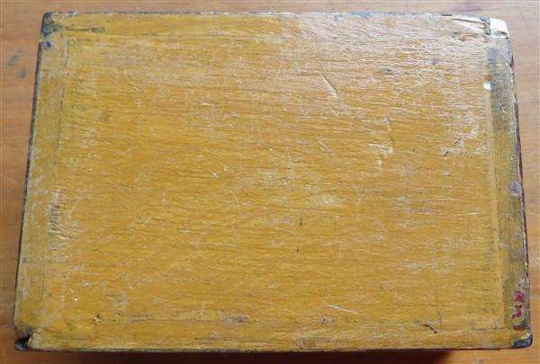 Small Marquetry & Mother of Pearly Inlay Box