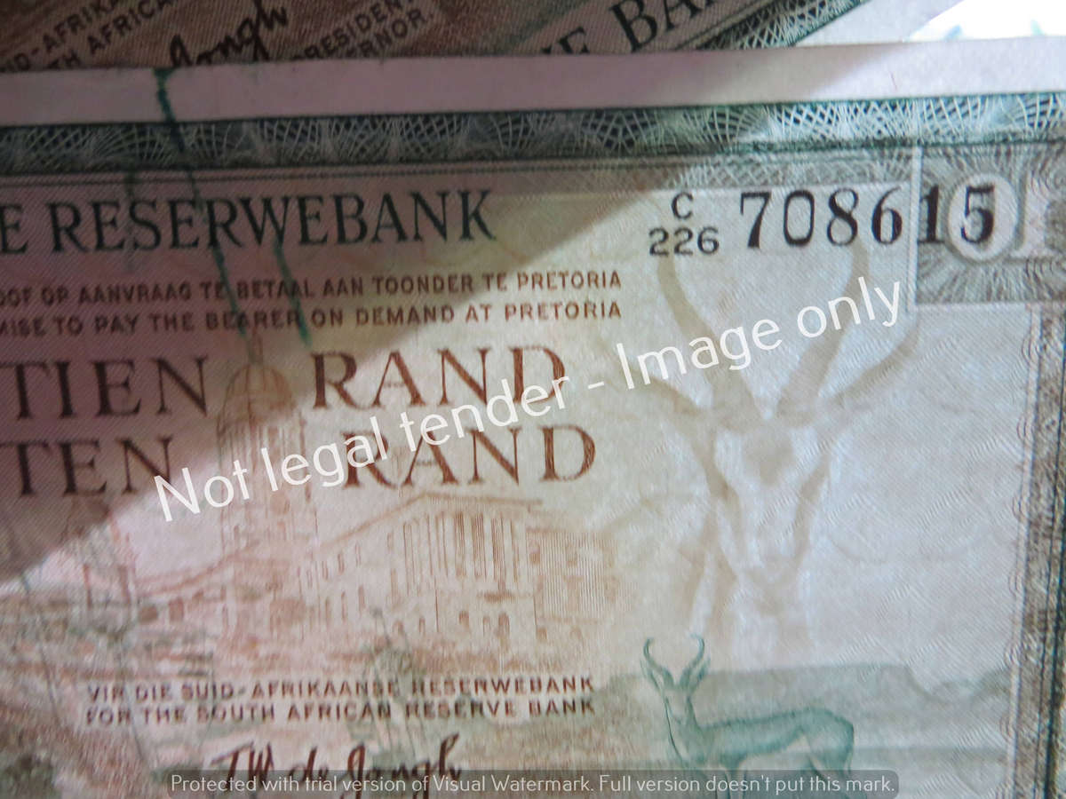 30 x TW de Jongh R10 Notes - 5 are Springbok Watermark