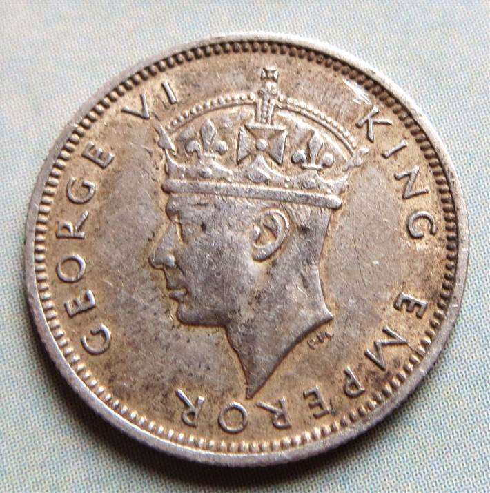 1941 Southern Rhodesia 6d Silver Coin