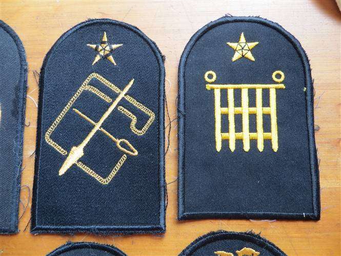 8 x SA Navy Embroidered Badges