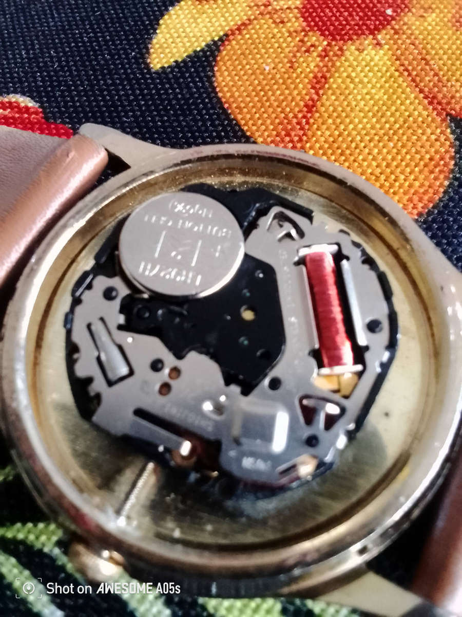 Lorus quartz with date