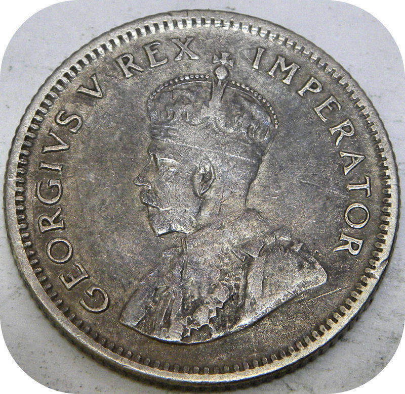 1933 George IV Sixpence below R300!