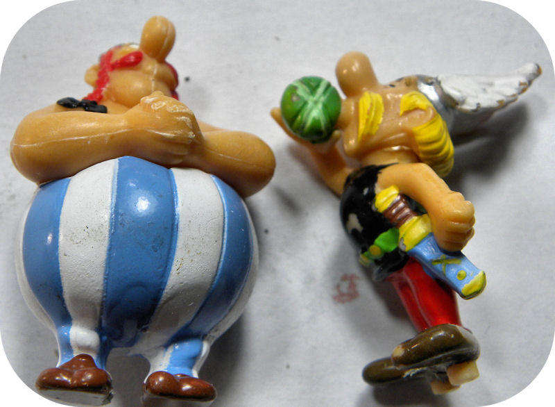Asterix Kinder Surprise 4cm Figurine - Asterix & Obelix!  Bid per figurine.