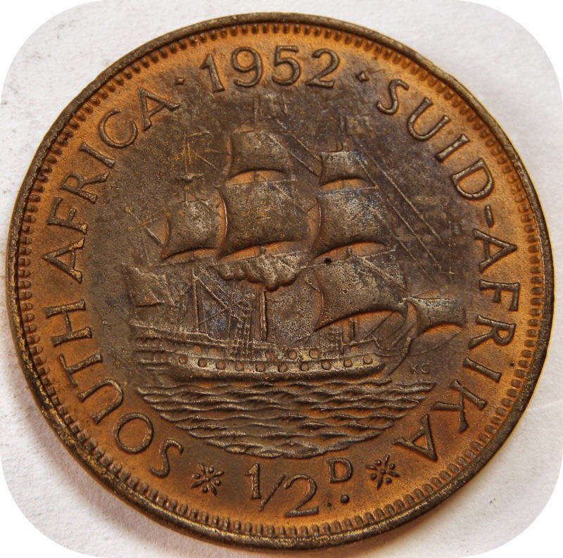 Lustrous 1952 Half penny 1/2d below R25!