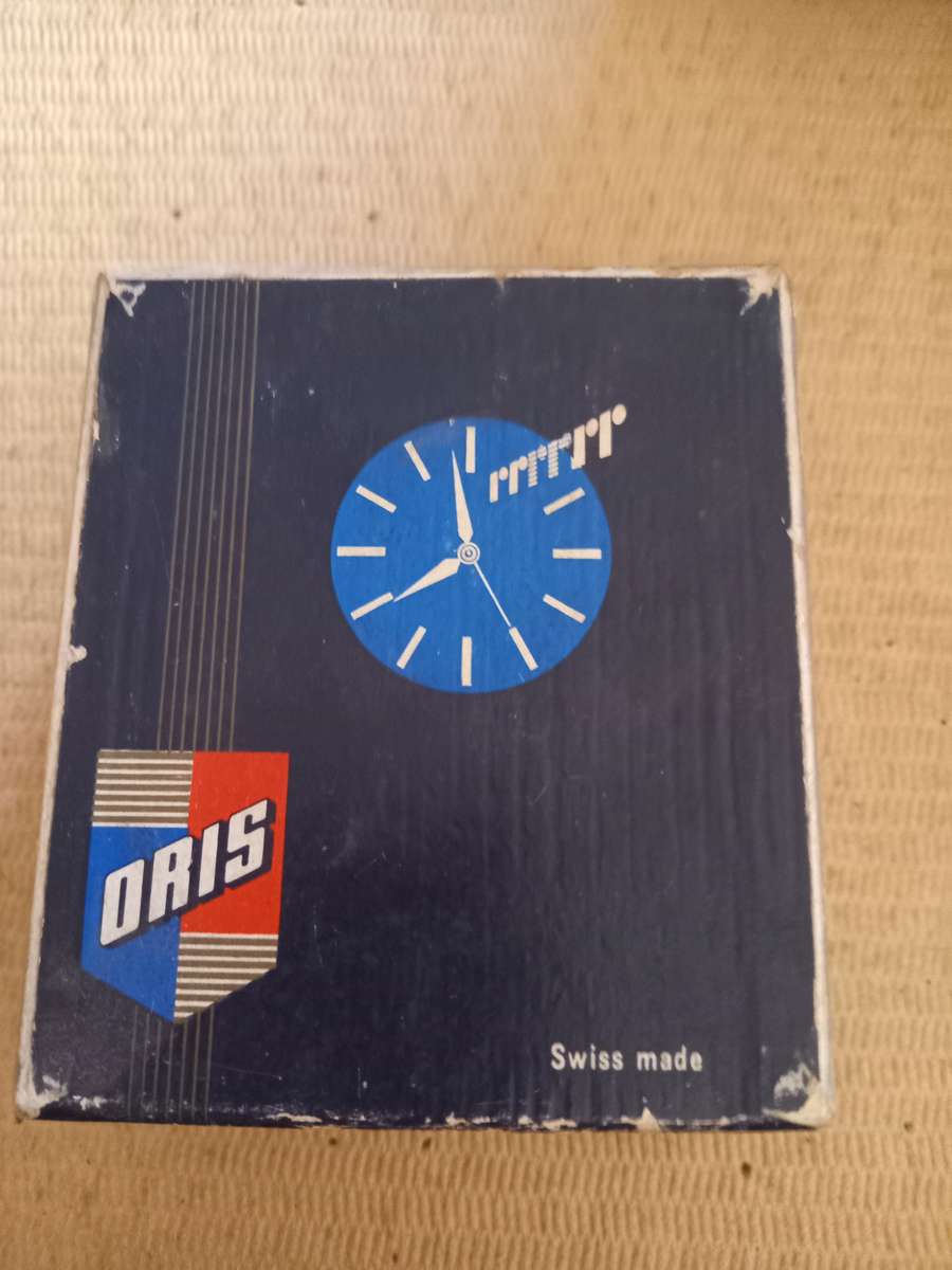 Oris women's watch with Box. Spares or Restoration