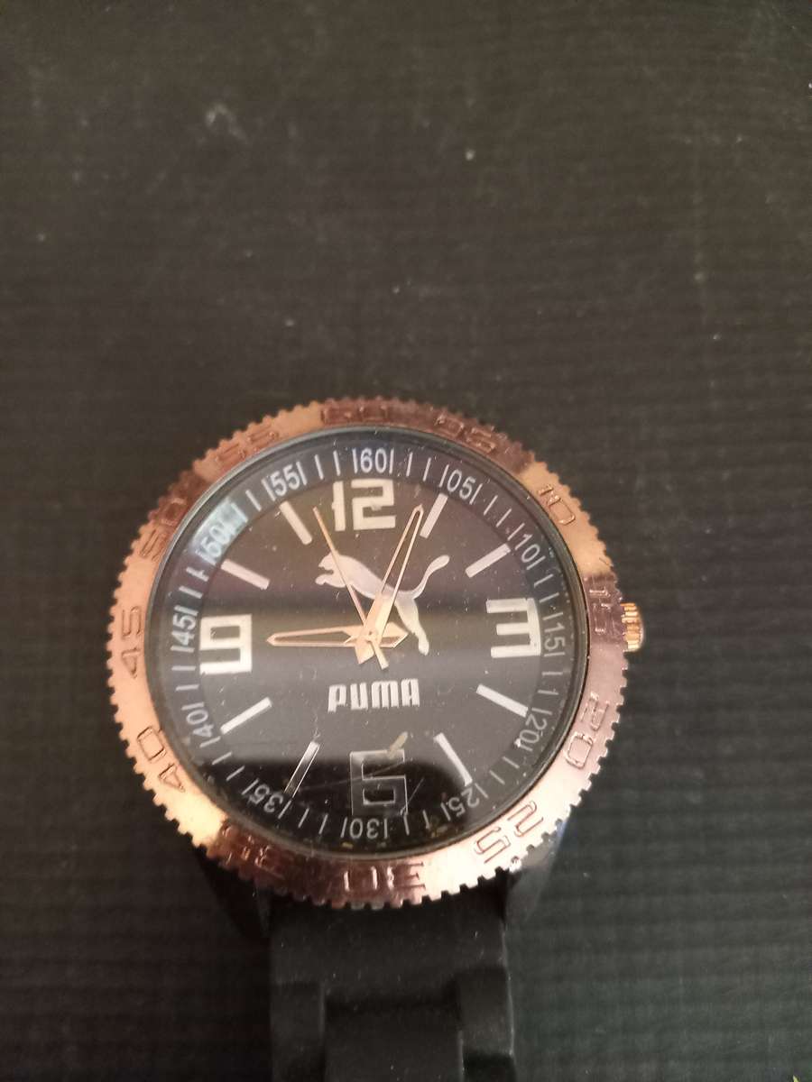Puma Men's watch . Spares or Restoration