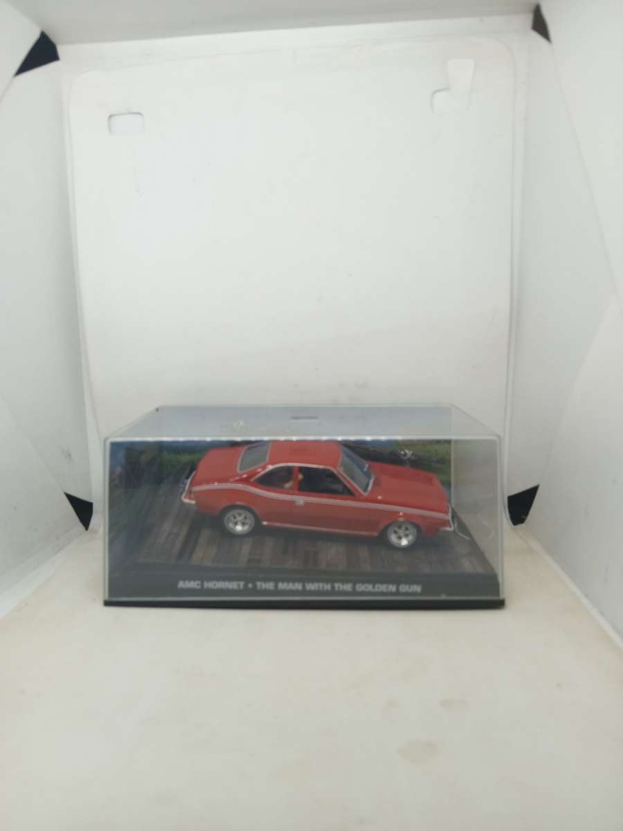 007 AMC Hornet - The man with the golden gun -  scale 1/43. Sealed. with book
