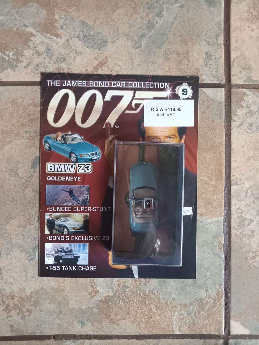 007 BMW Z3 - Goldeneye - scale 1/43. Sealed. With Book