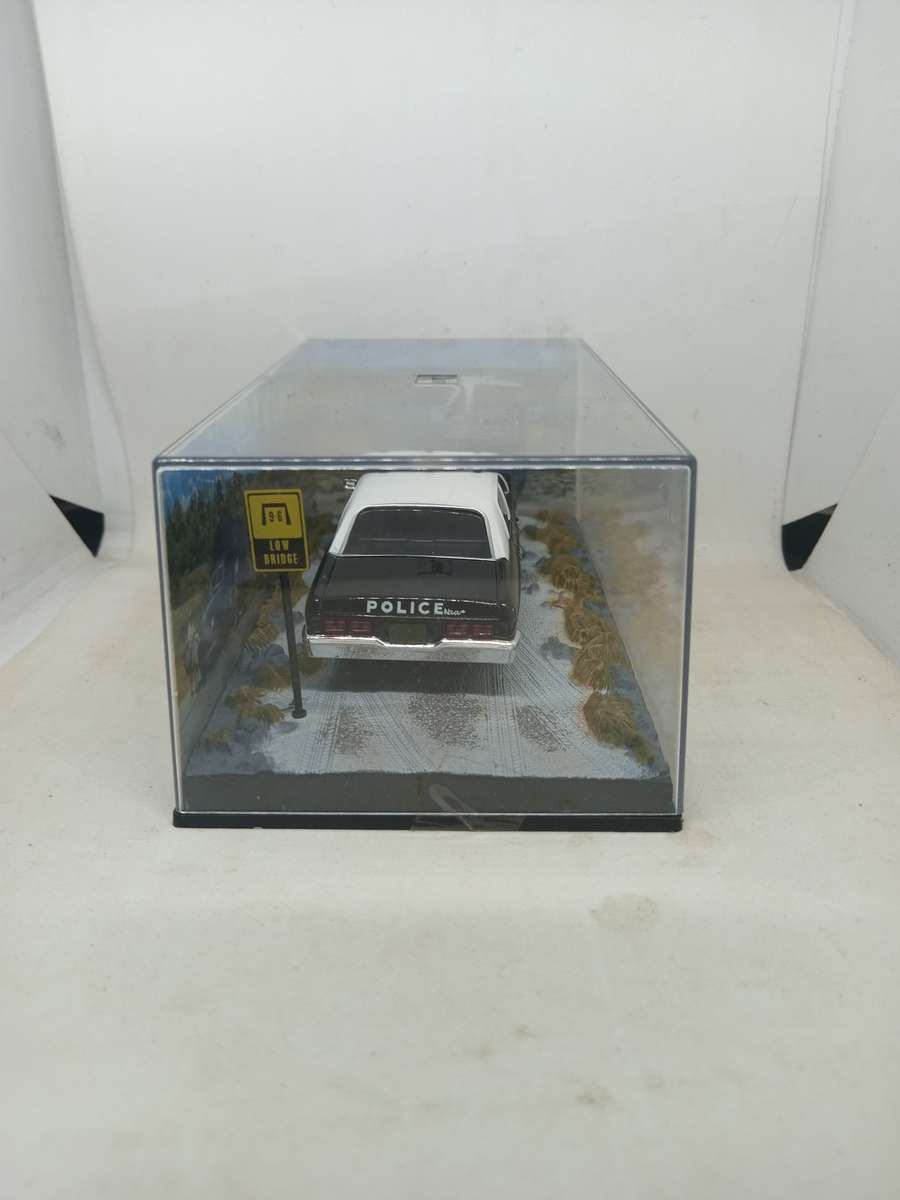 007 Chevrolet Nova - Live and Let Die - scale 1/43. Sealed. With Book