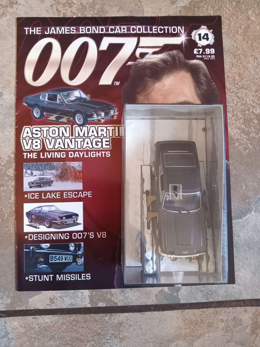 007 Aston Martin V8 Vantage - The Living Daylights - scale 1/43. Sealed. With Book