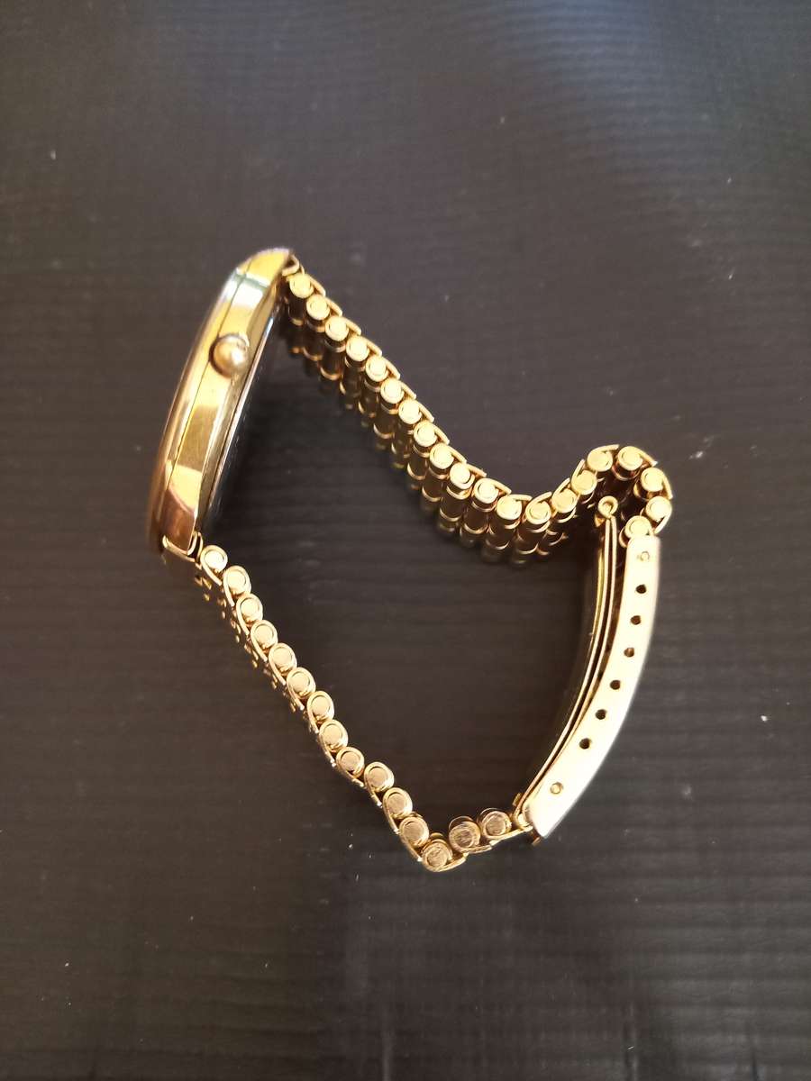 Bulova United Colors of Benetton Men's watch . Works