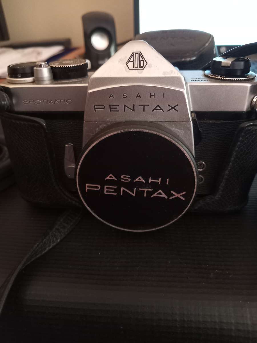 Pentax Asahi Film Camera. Untested with Accessories