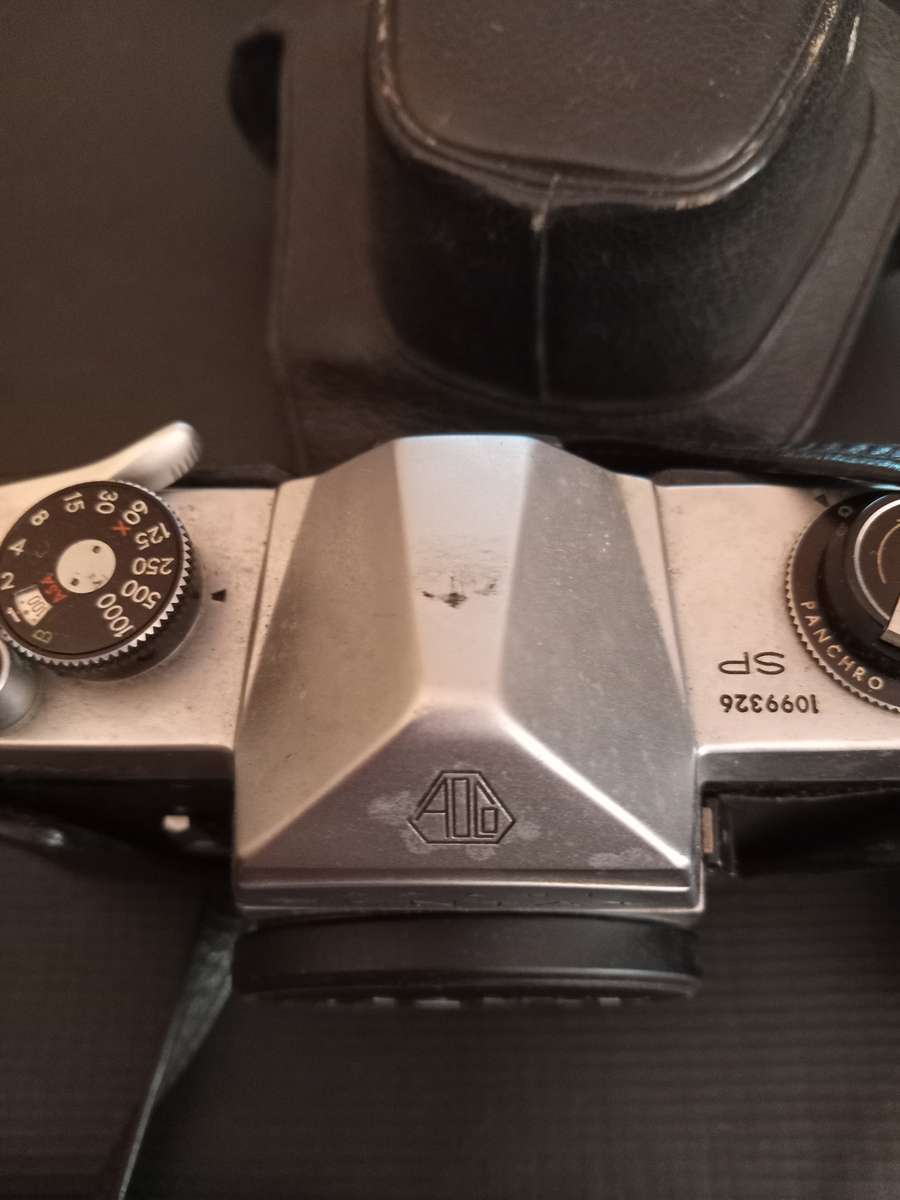 Pentax Asahi Film Camera. Untested with Accessories