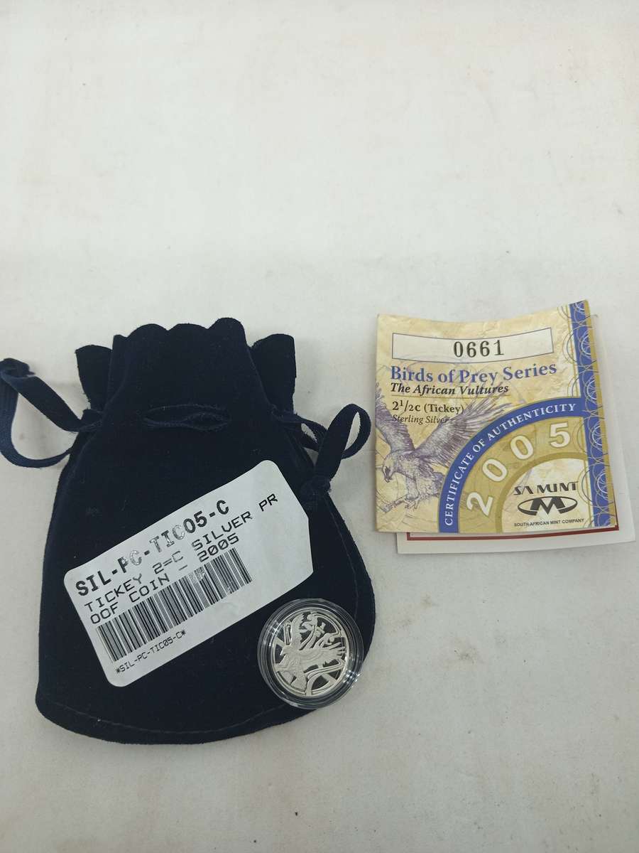 Proof 2005 Birds of Pray African Vultures 2.5c With Coa