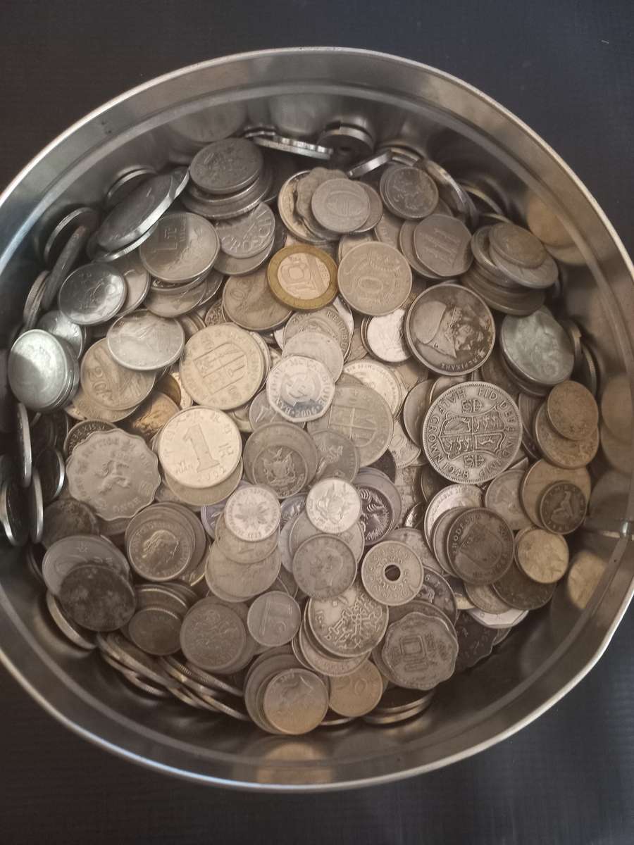 1 kg World Coins. No SA or Copper coins. Bid per Kilo