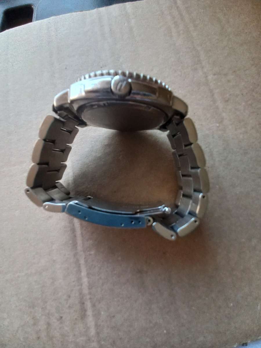 Police  men's wrist watch 11303J  3.5cm. Working.