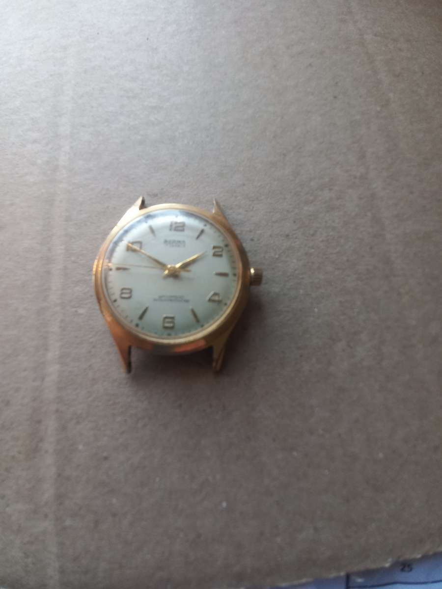 1963 Sarwa men's wrist watch 25683  3.5cm. Works