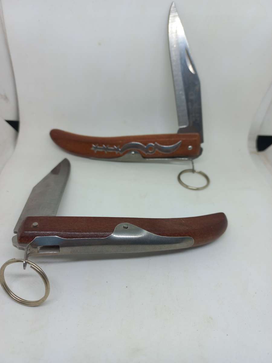 2 Okapi Knifes. Bid per knive