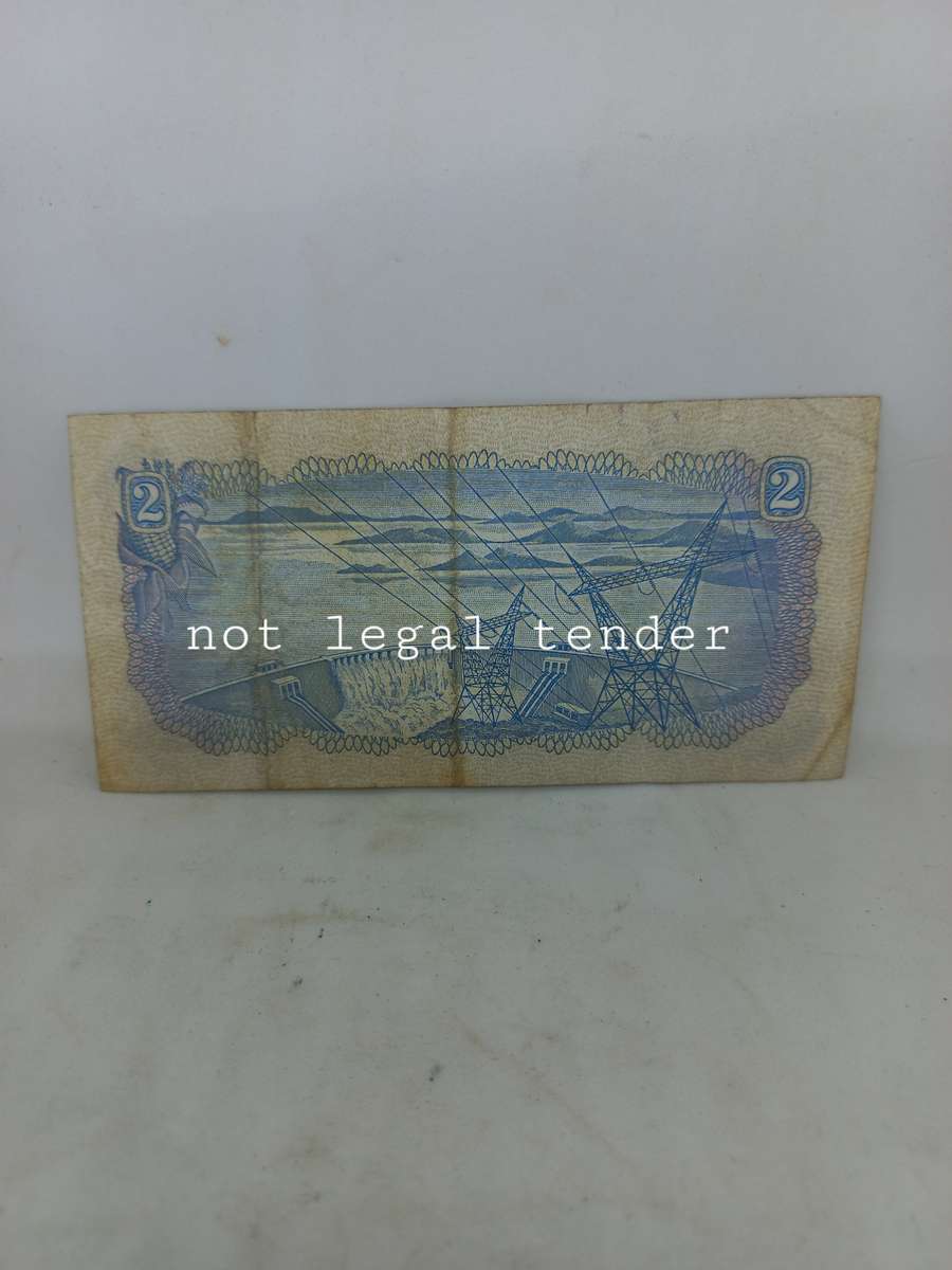 1974 TW de Jongh 2nd Issue Afr/Eng Two Rand Banknote. (D28)