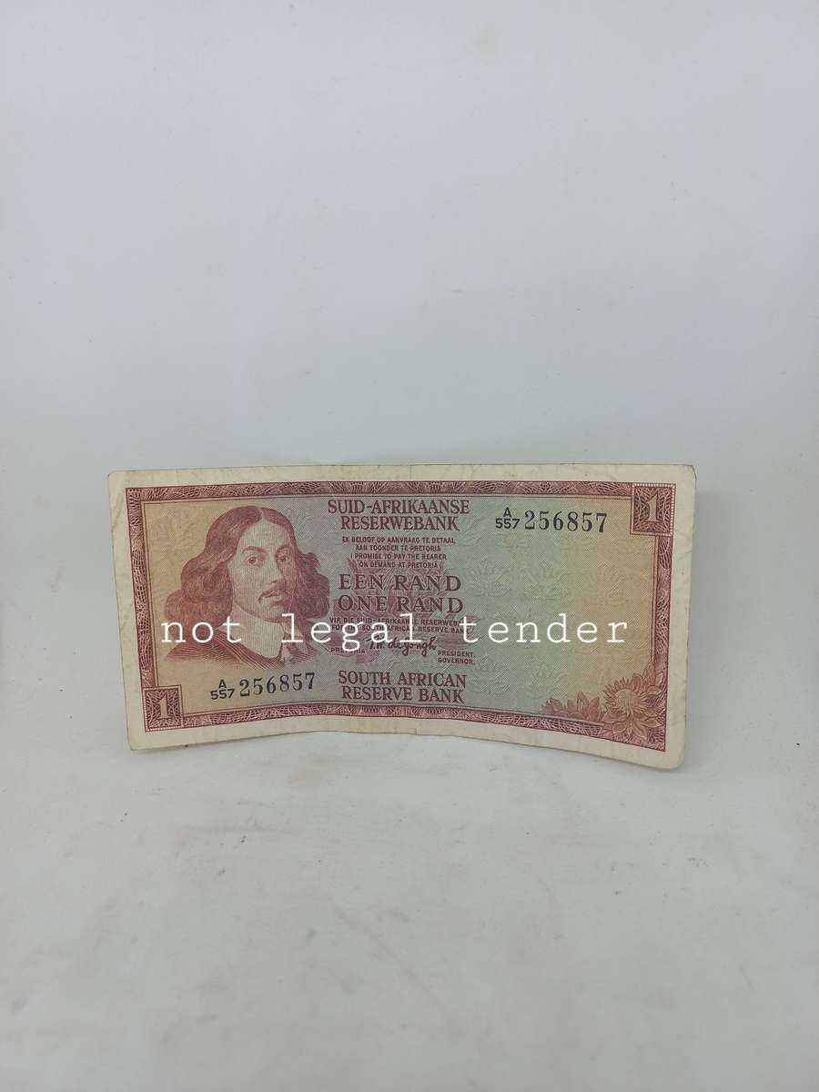 1967 TW de Jongh 1st Issue Afr/Eng One Rand Banknote. (A557)