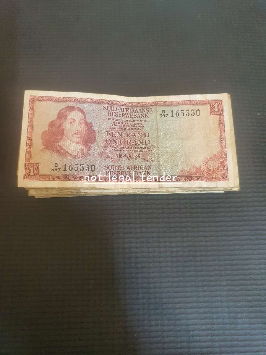 24 1975 TW de Jongh 3rd Issue One Rand Banknotes (B169).