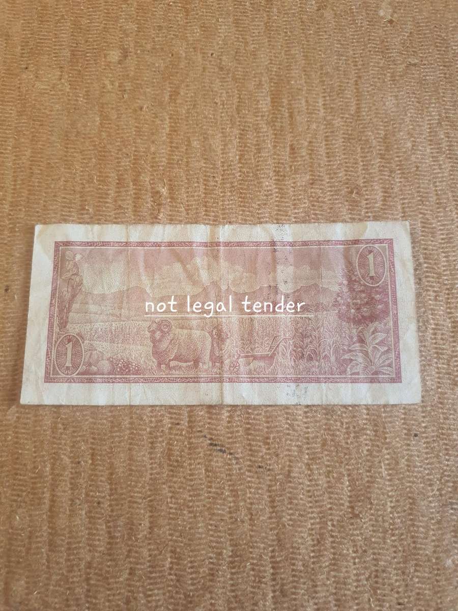 1973 TW de Jongh 2nd issue Afr/Eng One Rand Banknote. (B239) Low number