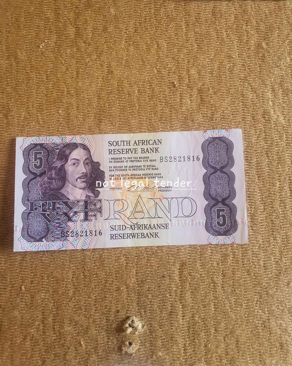 A/UNC 1990 C Stals 1st issue Eng/Afr Five Rand Banknote. (BS)