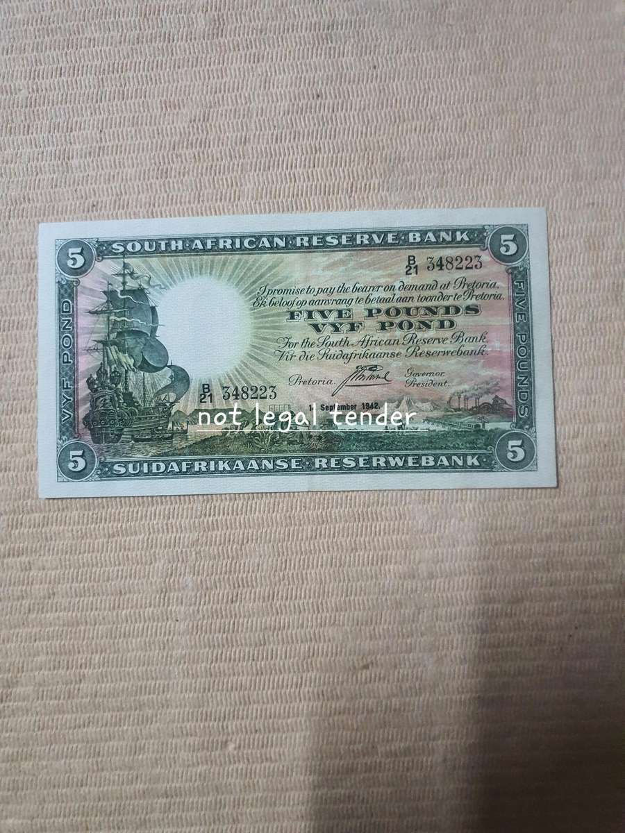 1942 J Postmus 1st issue Eng/Afr Five Pound Banknote (B21) High Grade. Could even be UNC