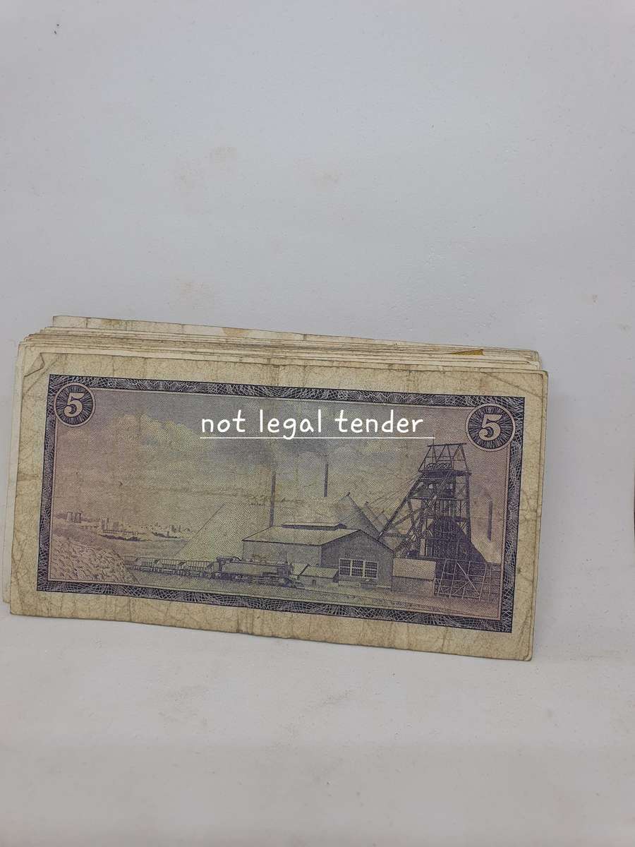 34 TW de Jongh Various  Issue Afr/Eng Five Rand Banknote (F46)