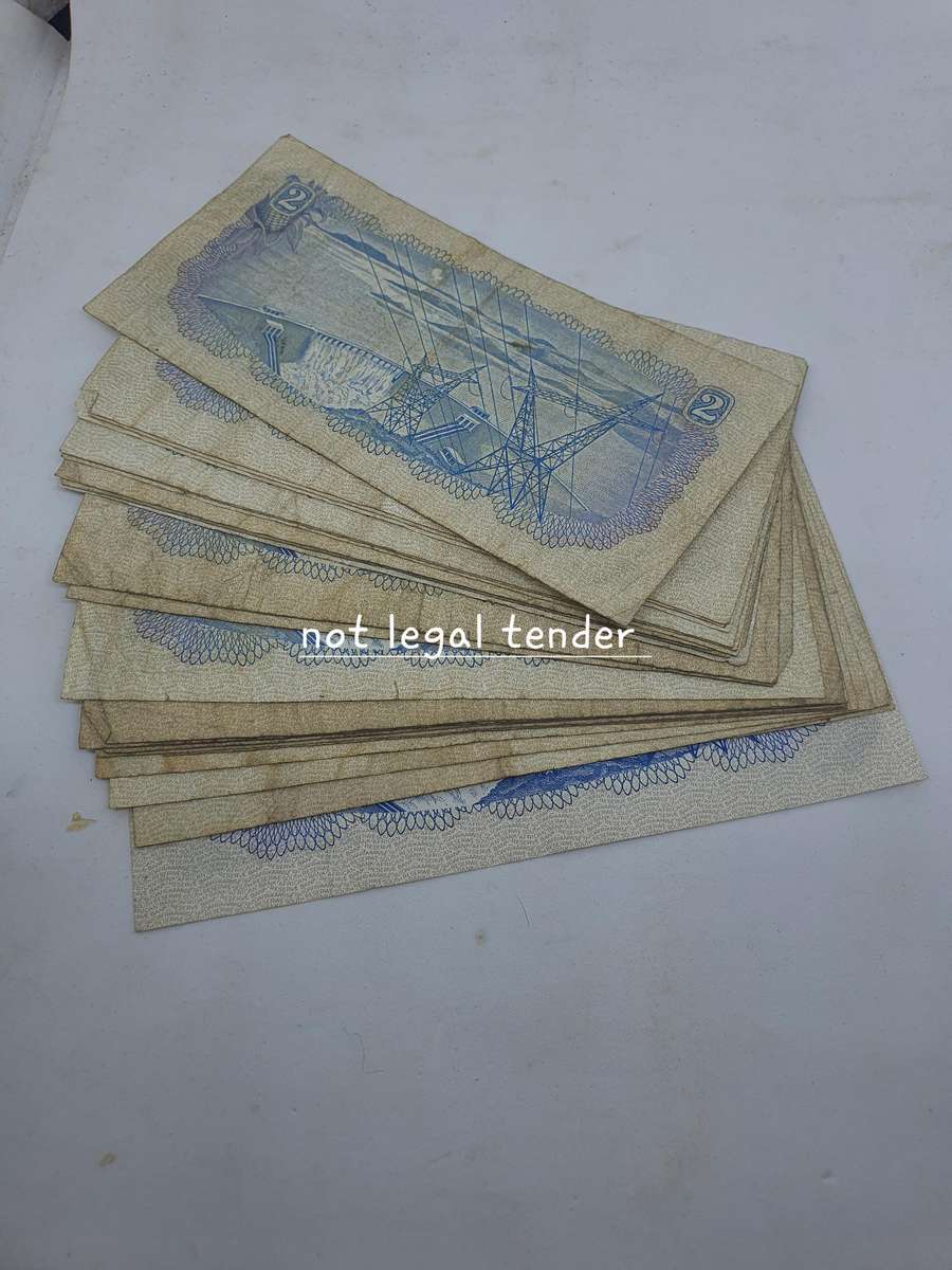 18TW de Jongh Various  Issue Afr/Eng Five Rand Banknote (D123)