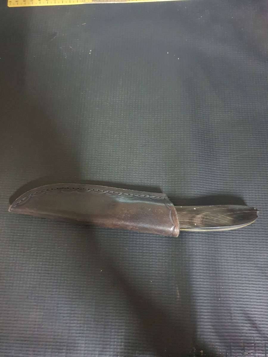 New Brett Alberts Pocket Knives.  Blade 13 cm