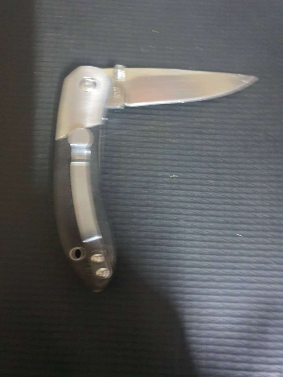 Kershaw 3150 Kai Pocket Knives.  Blade  8 cm