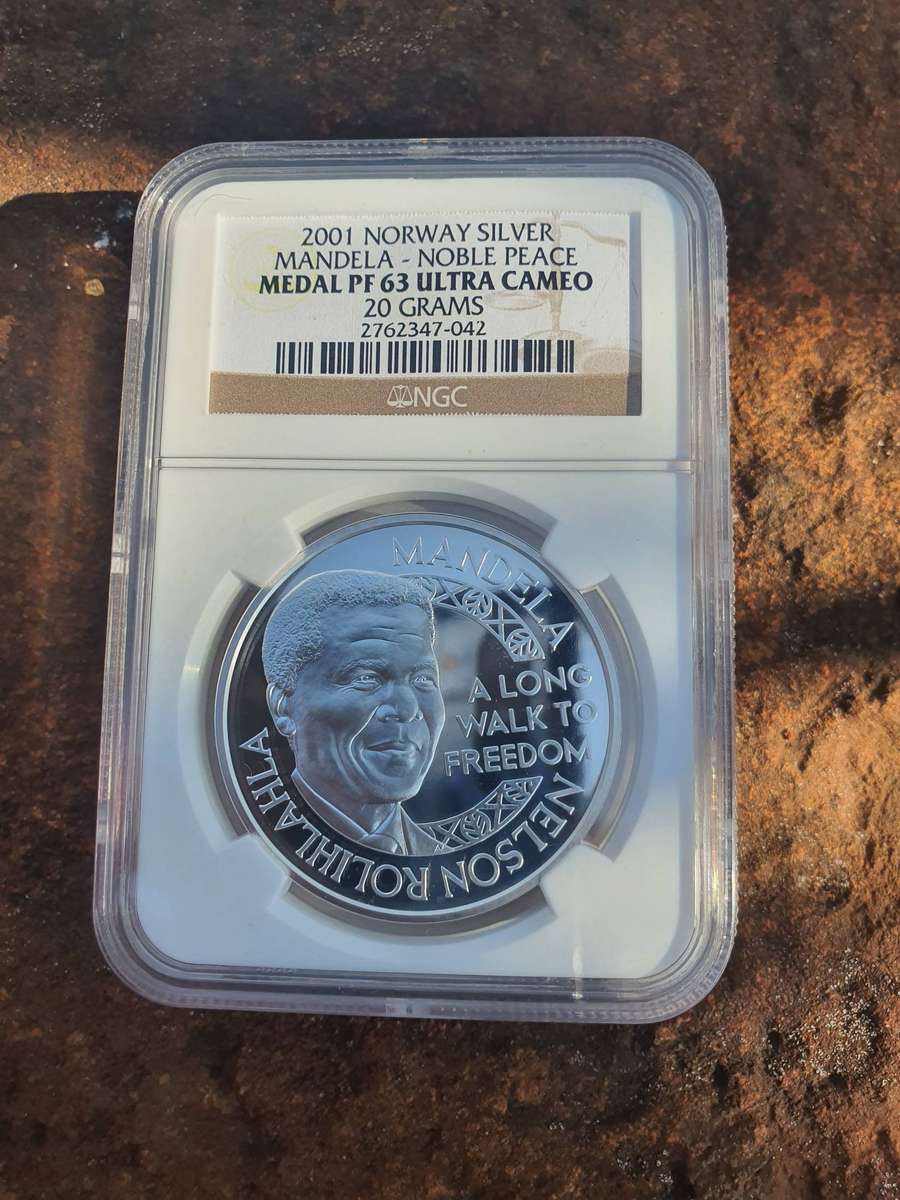 2001 Mandela Nobel Peace PF63 Ultra Cameo