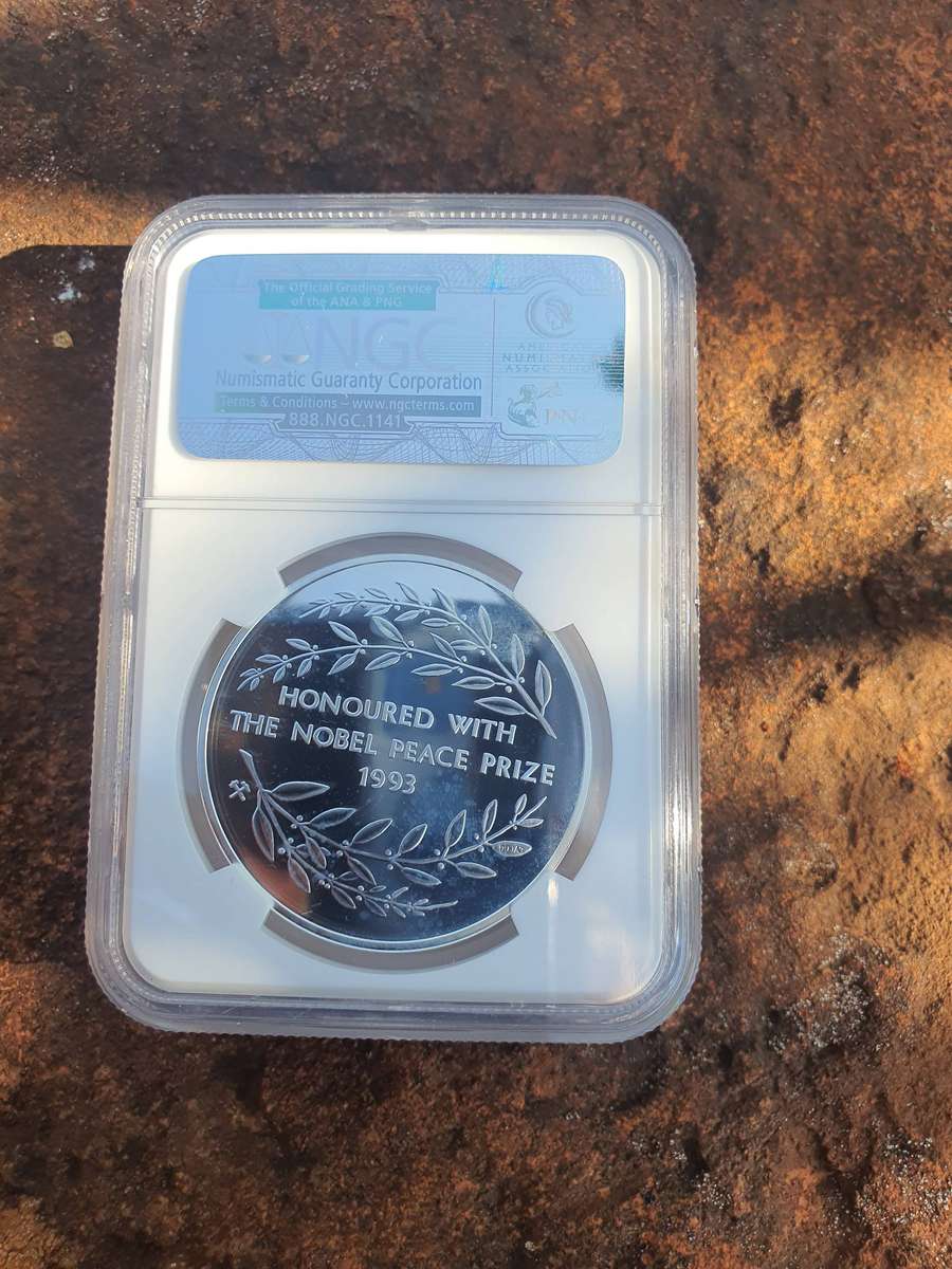 2001 Mandela Nobel Peace PF63 Ultra Cameo