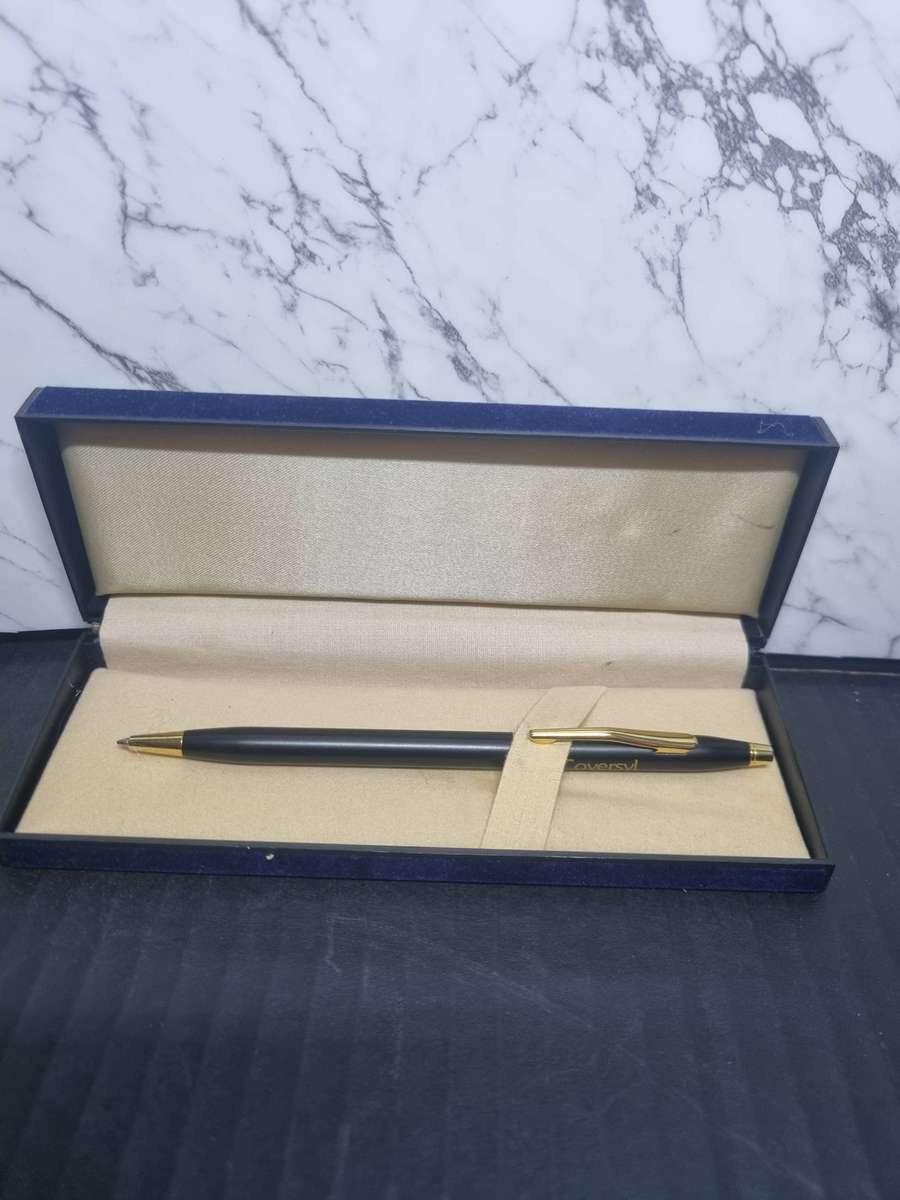 Looks Like Cross Pen