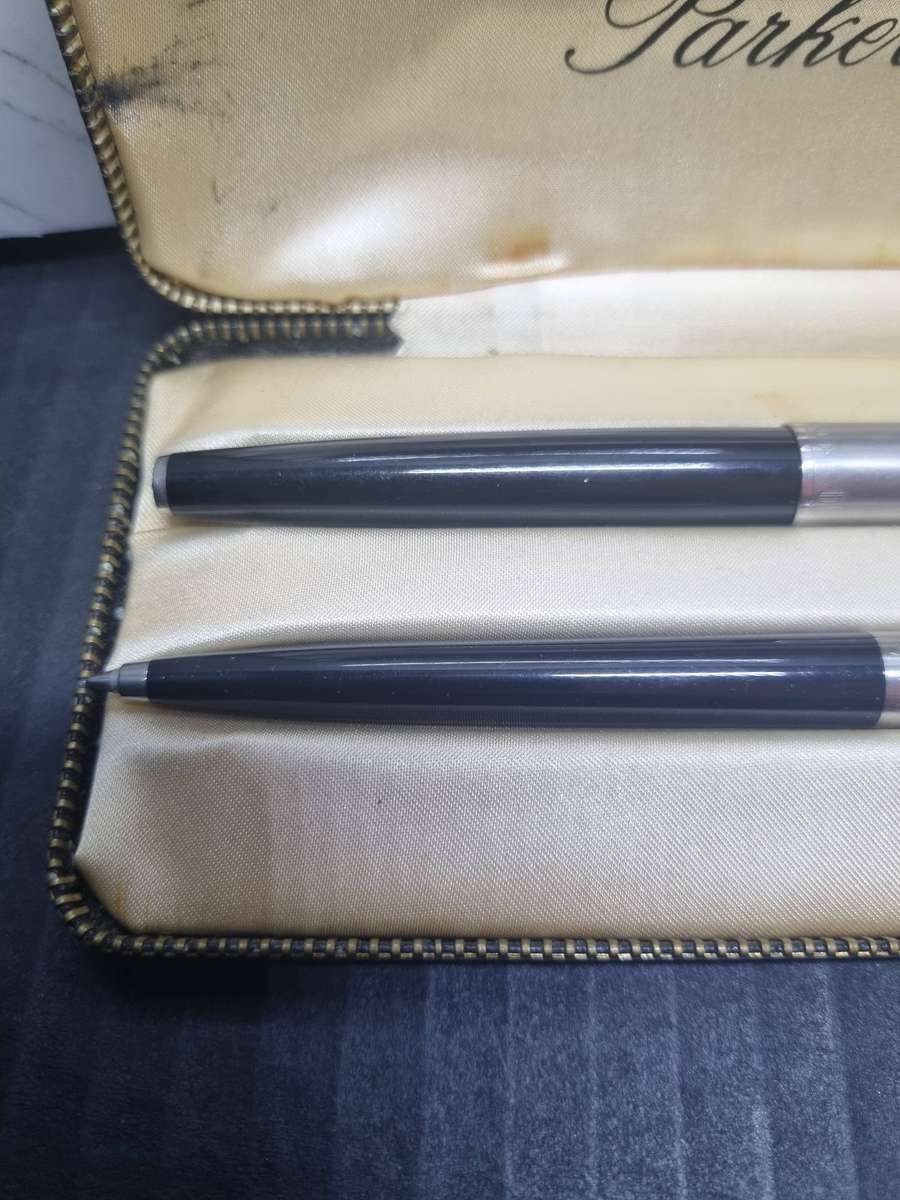 Parker 61 Fountain Pen and Rollerball Pen set in original Box