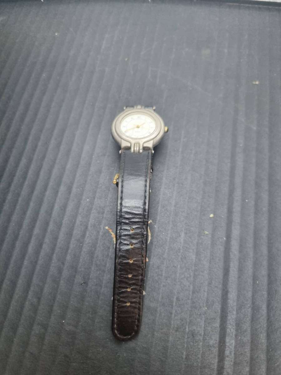 Quartz Men's Wrist Watch. Untested so take as Spares or Restoration