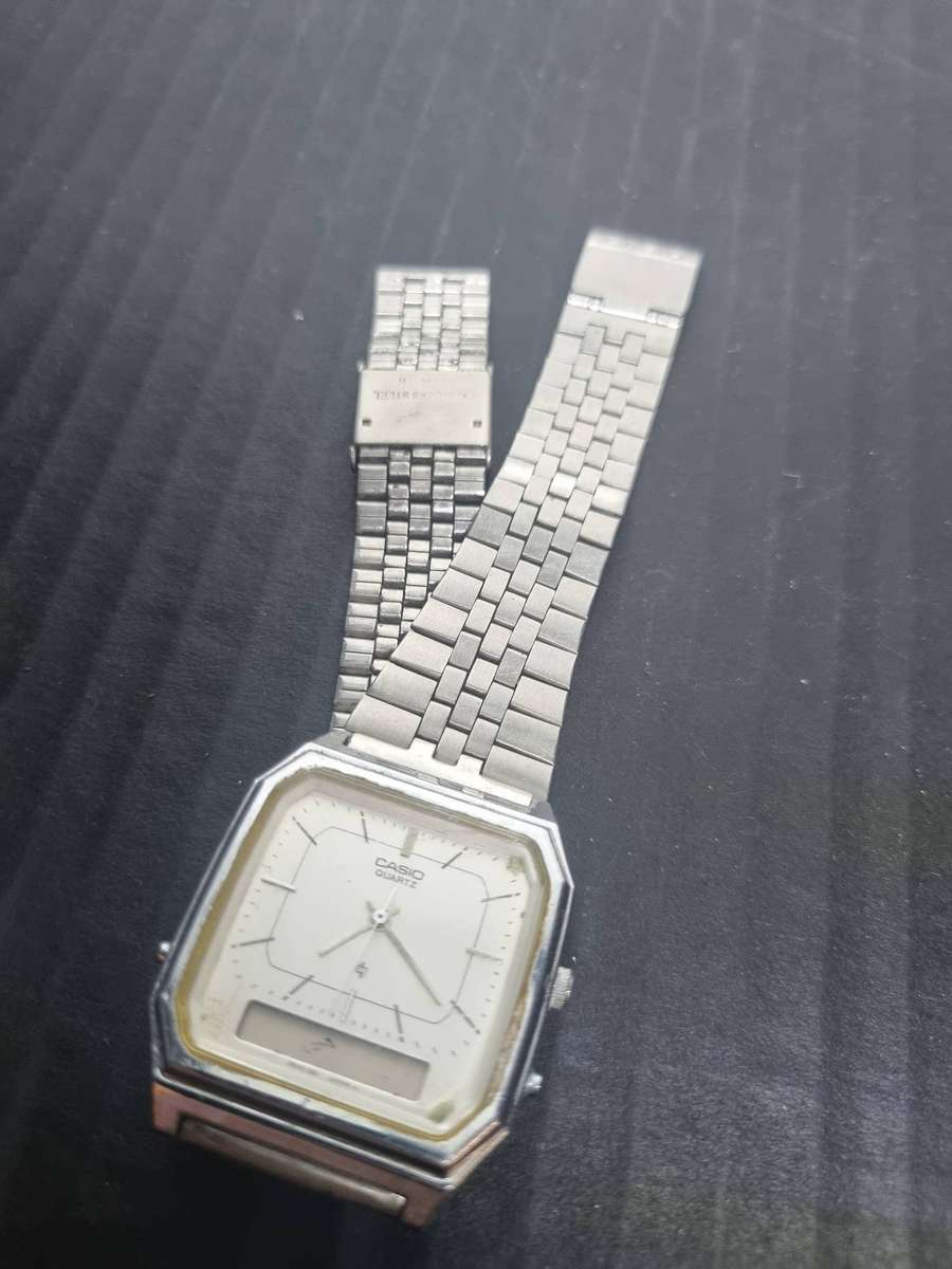 Casio Quartz Men's Wrist Watch. Untested so take as Spares or Restoration 325