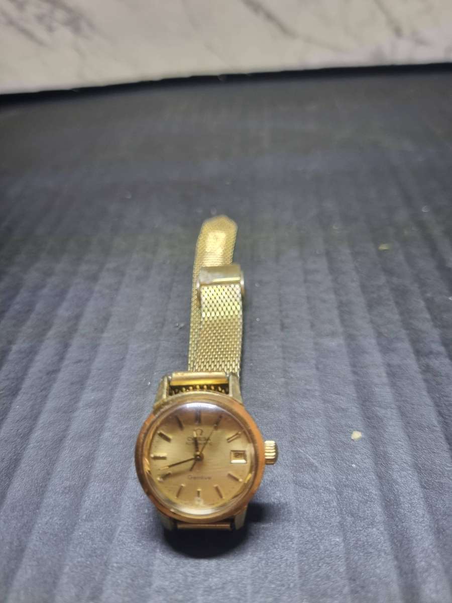 Omega Genève Automatic Women's Wrist Watch. Works