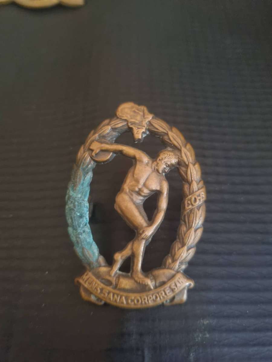 1941 to 1946 Physical Training Brigade Cap Badge