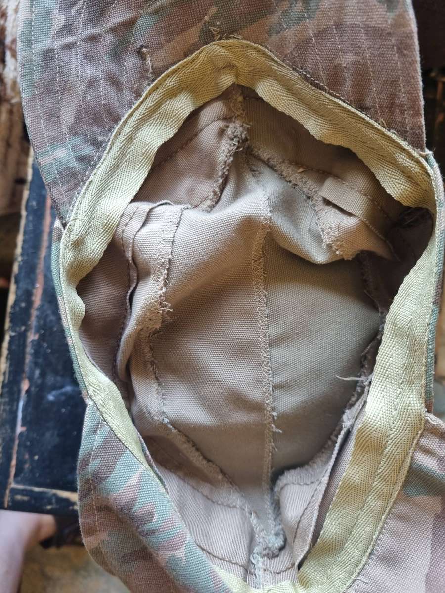 32 Battalion Winter Army Cap. Never seen one before.