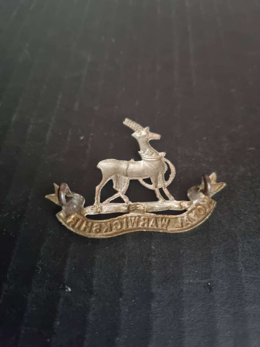 Victorian Royal Warwickshire Regiment Cap Badge